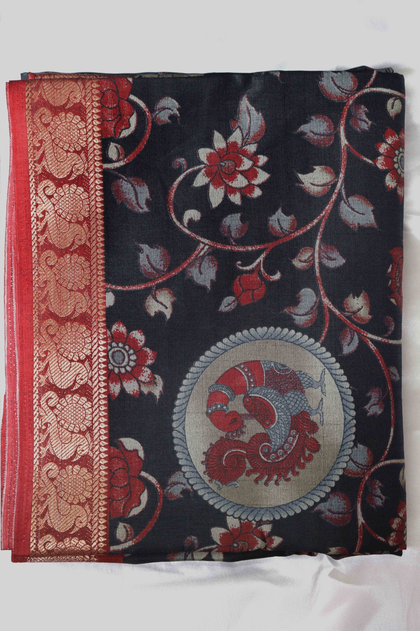 II Maheshwari Silk Saree with Narayana Pattu Border – Black with Red Border