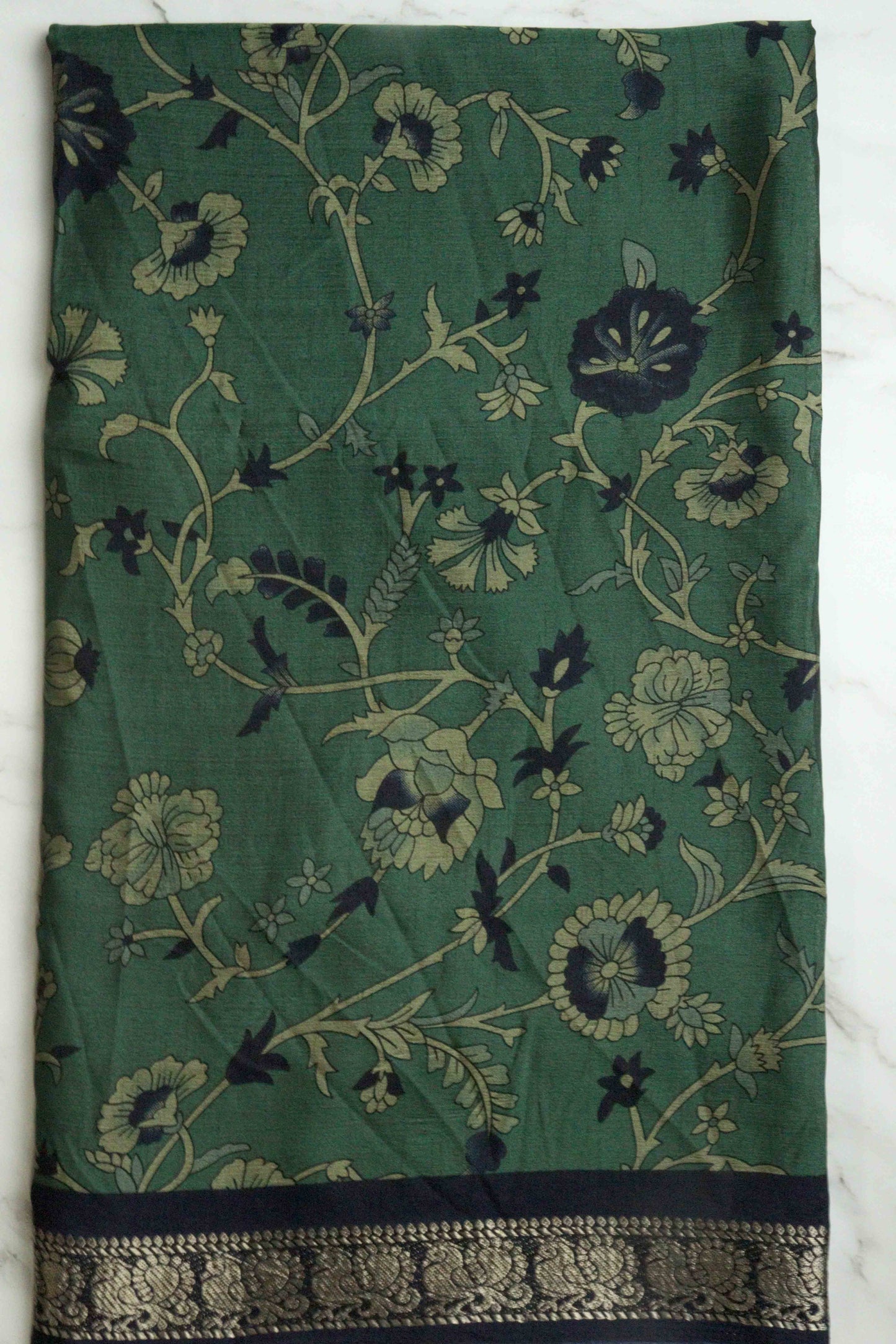 DCMS39 Bottle Green Maheshwari Silk Sarees with Narayanapattu Border & Kalamkari Print