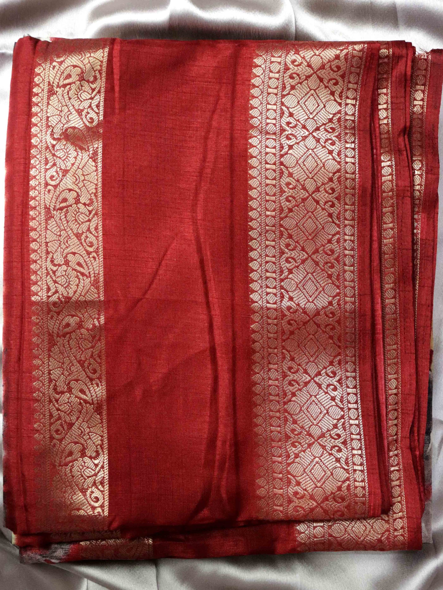 Red Colour Fancy Silk Saree With Jacquard Gap Border and Beautiful Floral Print