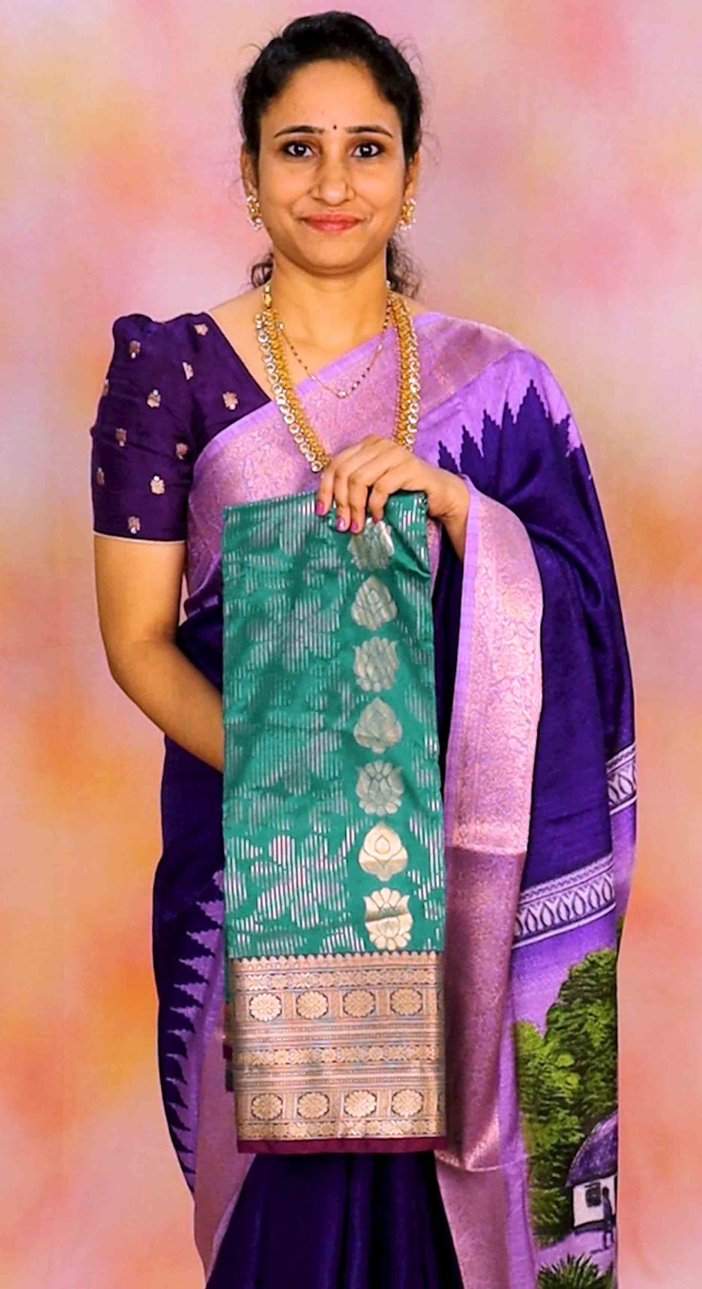 DC262 | Kanjivaram Semi Soft Pattu Saree with Contrast Blouse