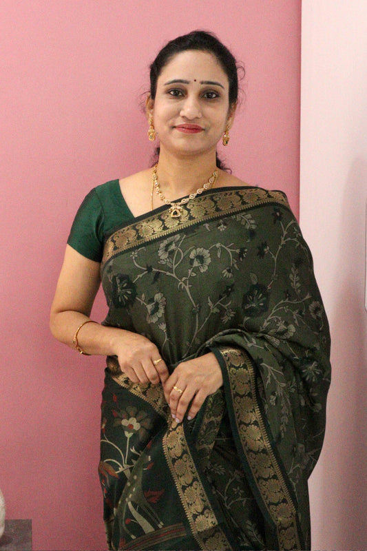 DCMS39 Olive Green Maheshwari Silk Sarees with Narayanapattu Border & Kalamkari Print