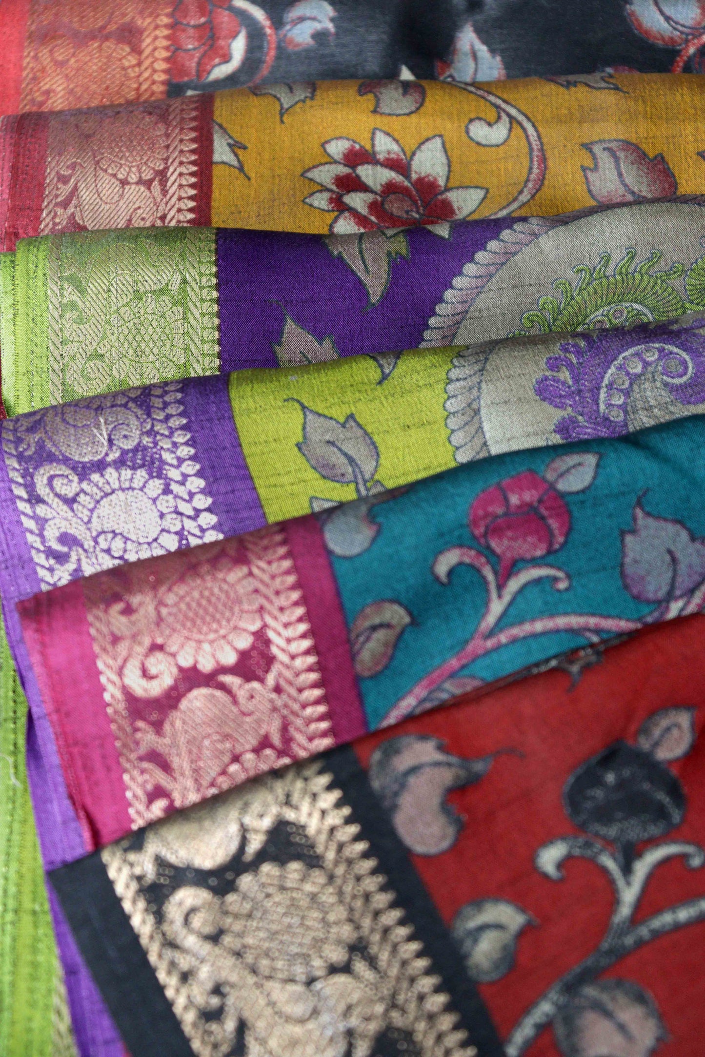 II Maheshwari Silk Saree with Narayana Pattu Border – Mustard with Red Border