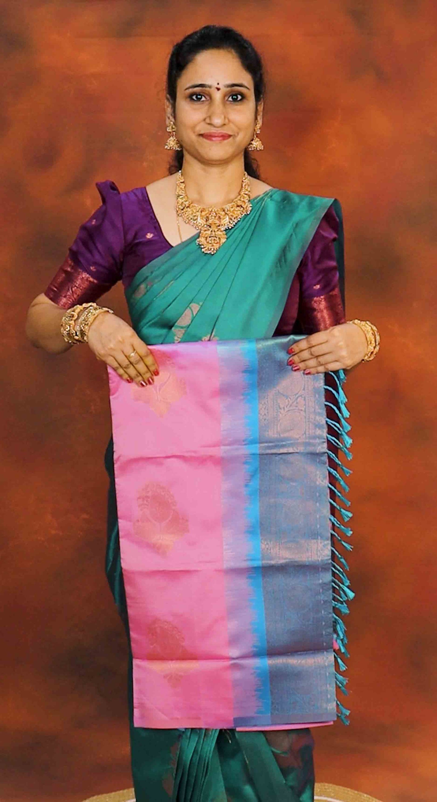 DC267 | Borderless Semi Kanchi Soft Silk Saree with Zari Floral Buttis