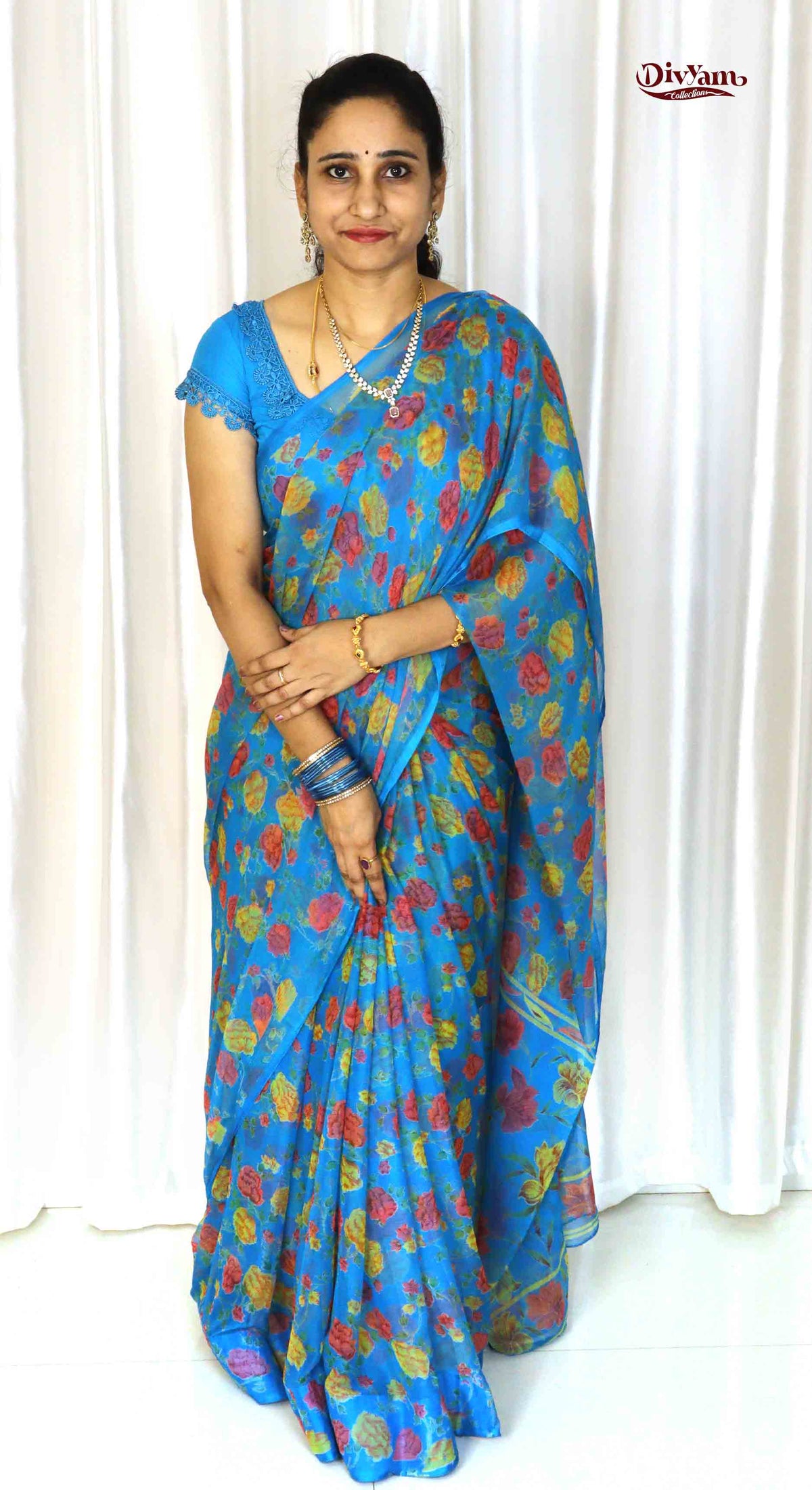 DC293 | Lightweight Original Chiffon Saree with Floral Design & Running Blouse