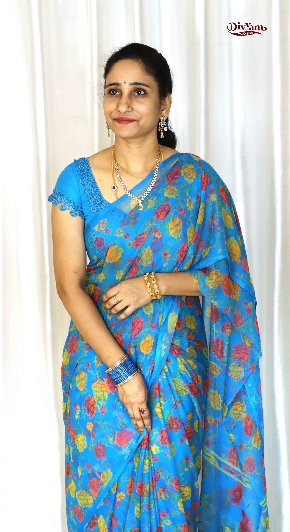 DC293 | Lightweight Original Chiffon Saree with Floral Design & Running Blouse