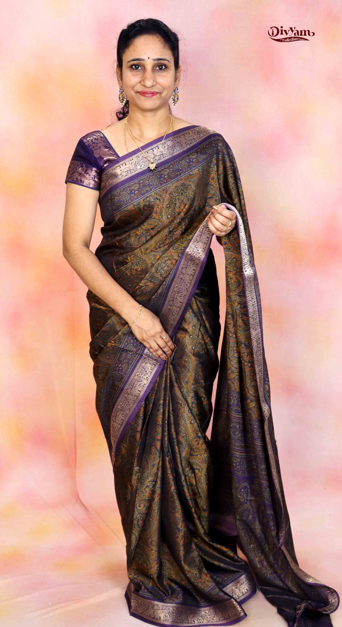 DC214 | Jamewar Tanchoi design Maheshwari Silk Saree with Pichwai Border