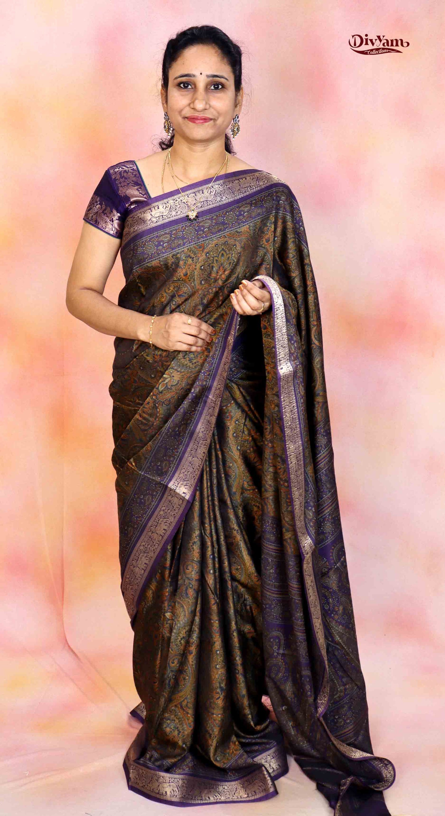 DC214 | Jamewar Tanchoi design Maheshwari Silk Saree with Pichwai Border