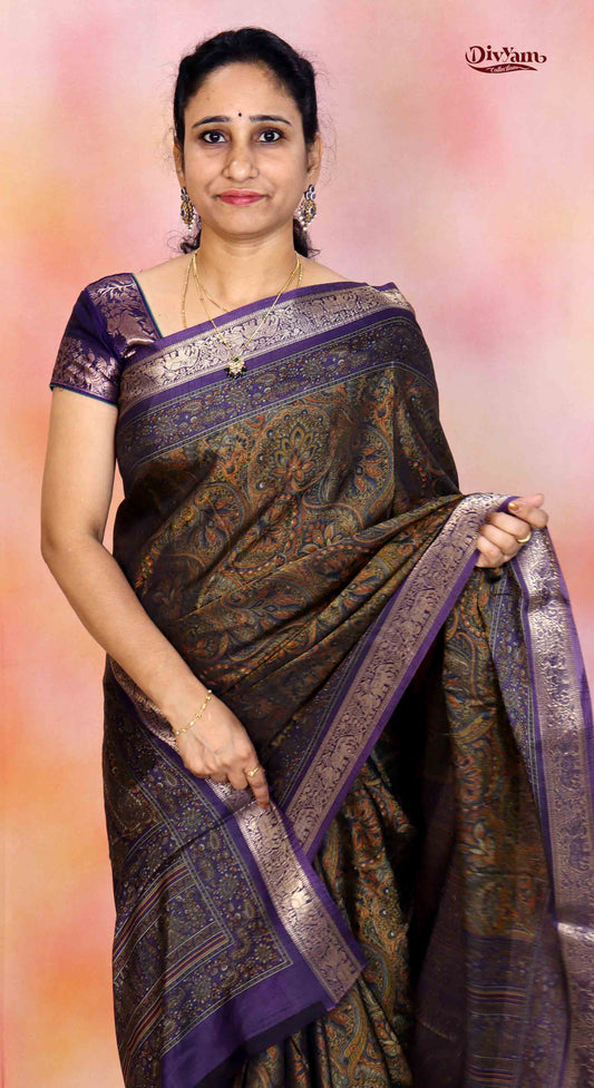 DC214 | Jamewar Tanchoi design Maheshwari Silk Saree with Pichwai Border