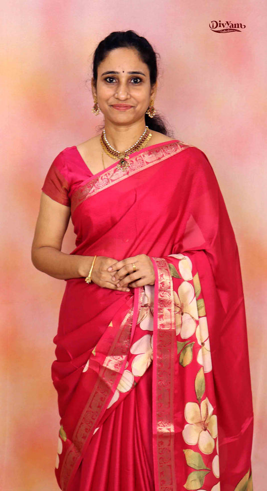 DC233 | Crepe Silk Saree with Mangalagiri Floral Digital Print & Piping Zari Border