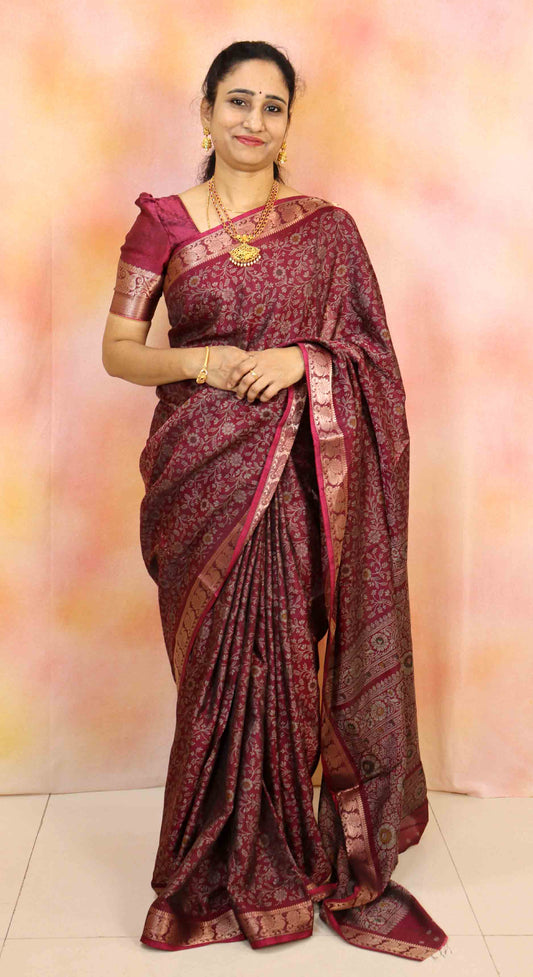 DC142 | Maheshwari Silk Saree with Kalamkari Floral Motifs & Golden Jari Narayanpet Border – Running Blouse – 8 Colours