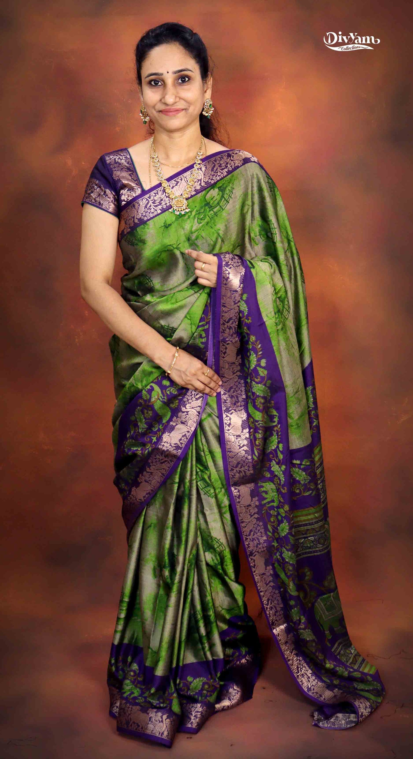 DC189 | Shibori Style Printed Saree with Narayanpet Border & Contrast Blouse