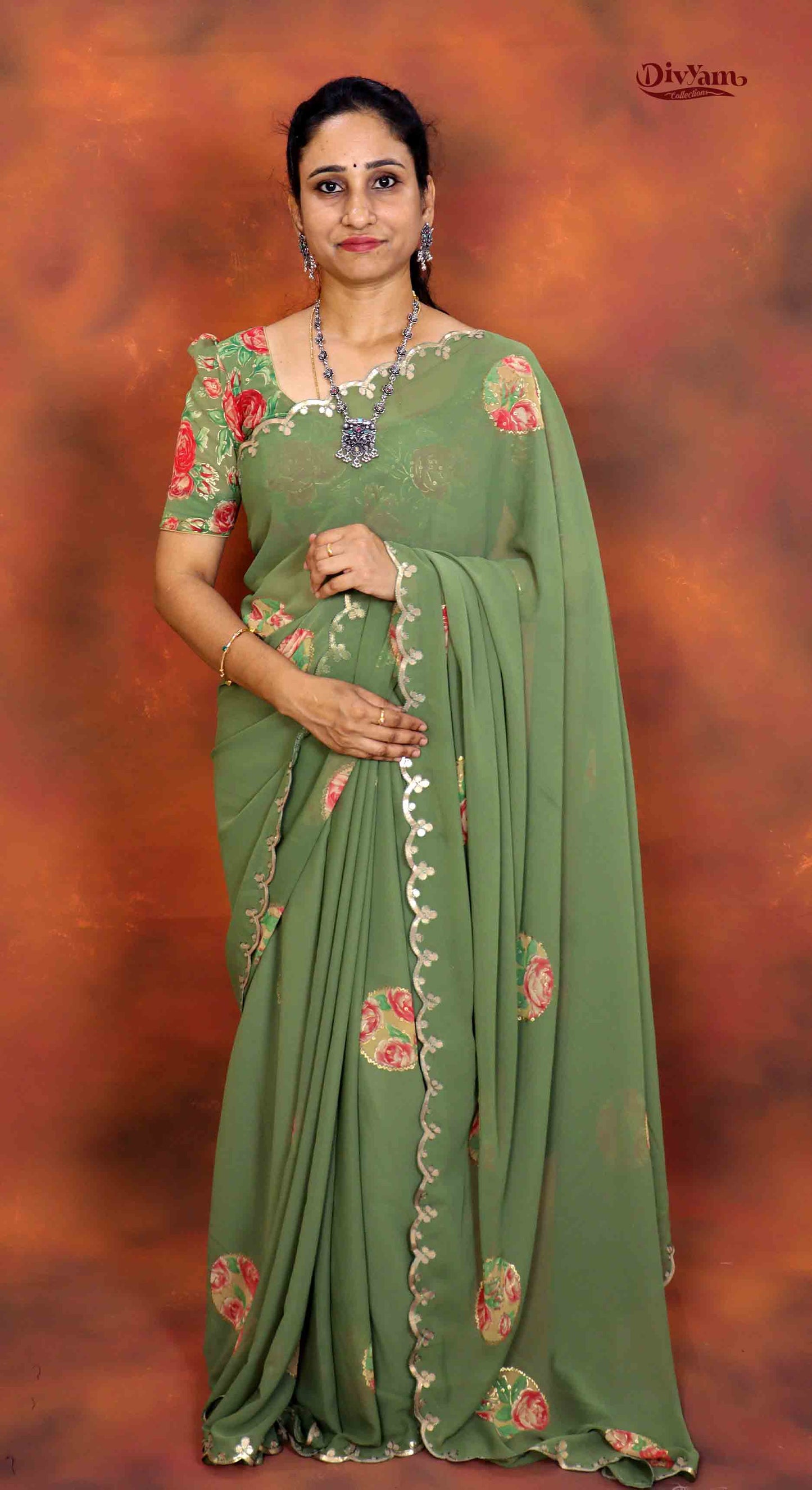 DC202 | Pure Chiffon Floral Print Saree with Cut work Border