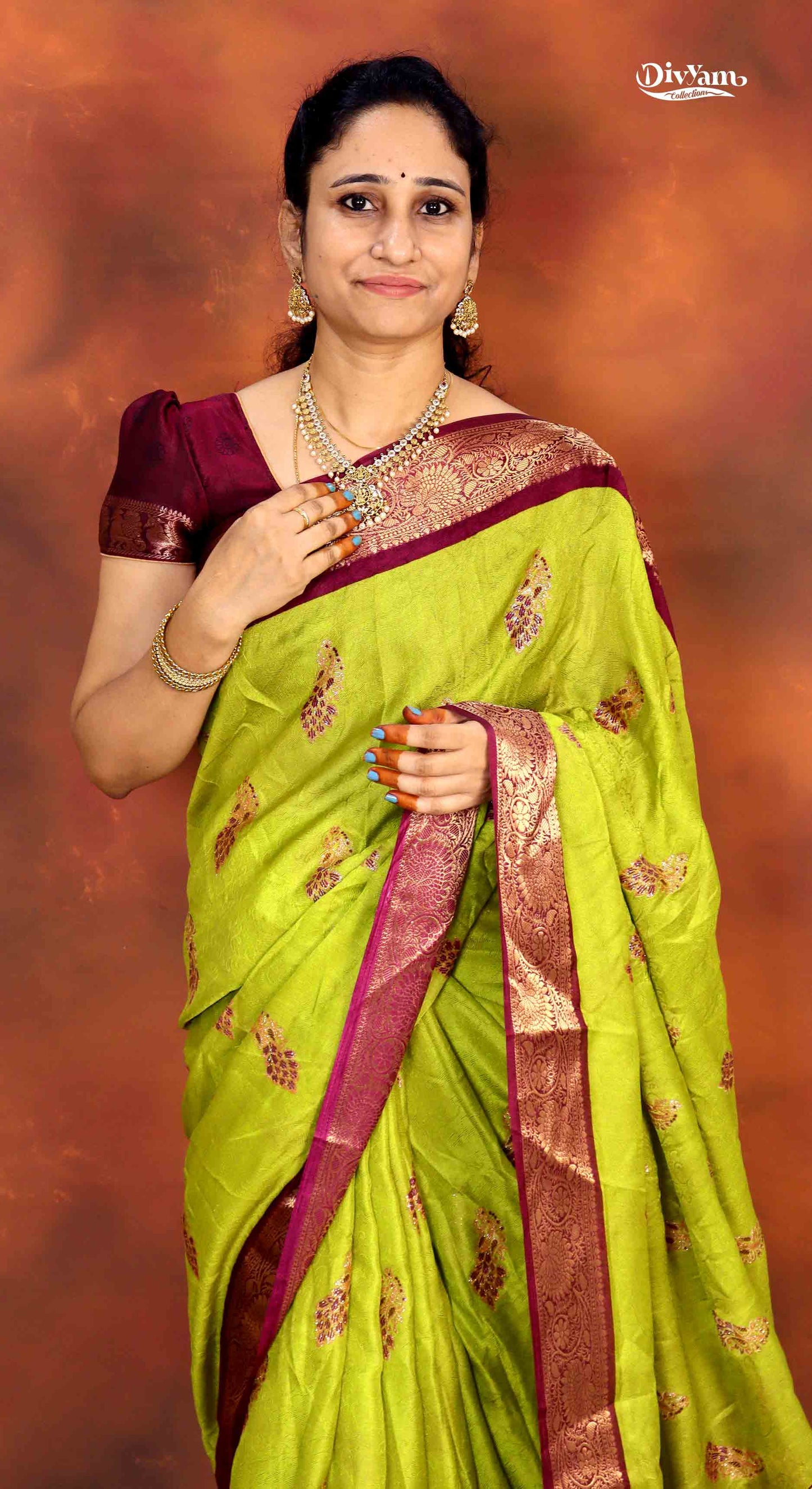 DC249 | Marshmallow Soft Silk Saree – Single Colour Elegance