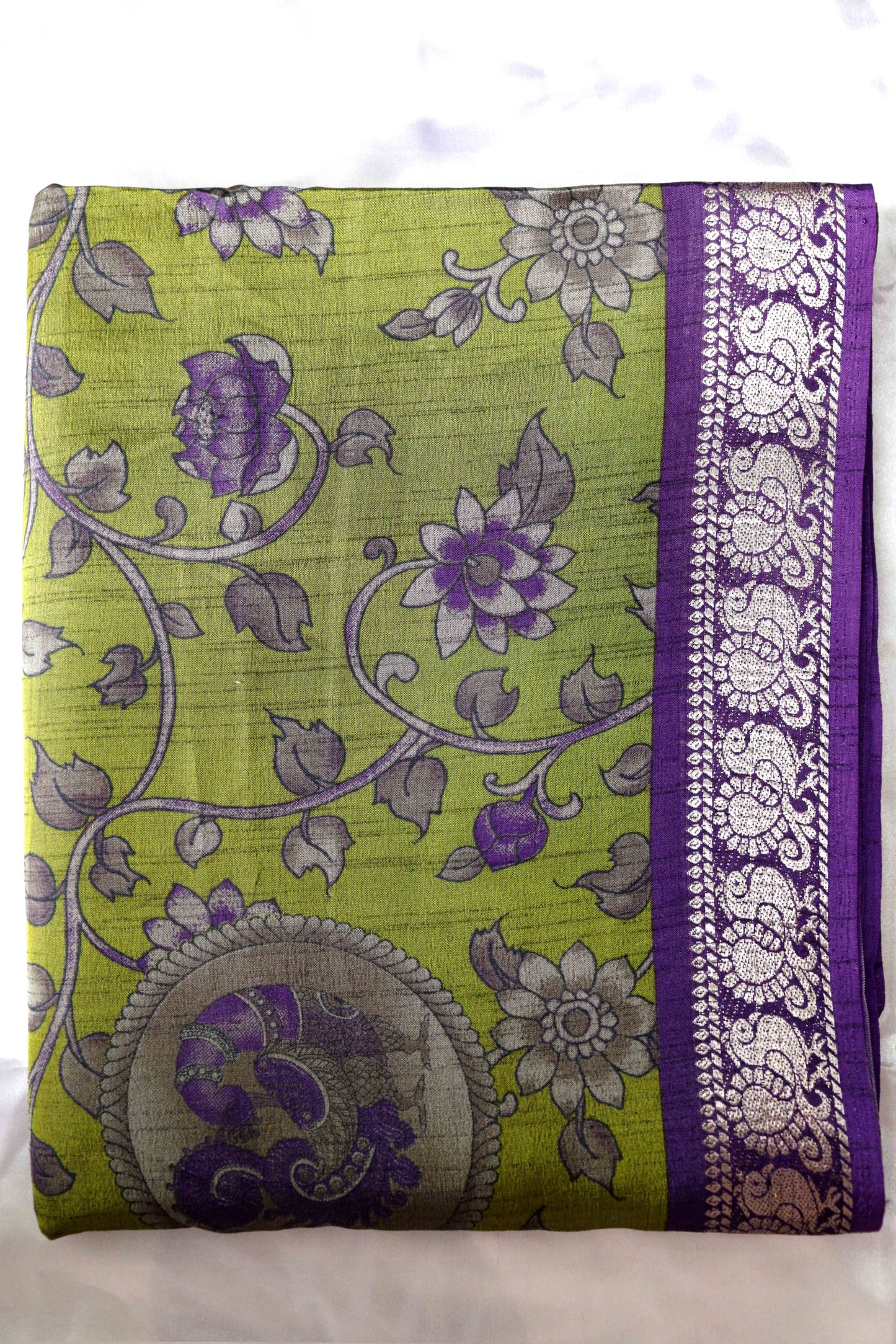 II Maheshwari Silk Saree with Narayana Pattu Border – Green with Purple Border