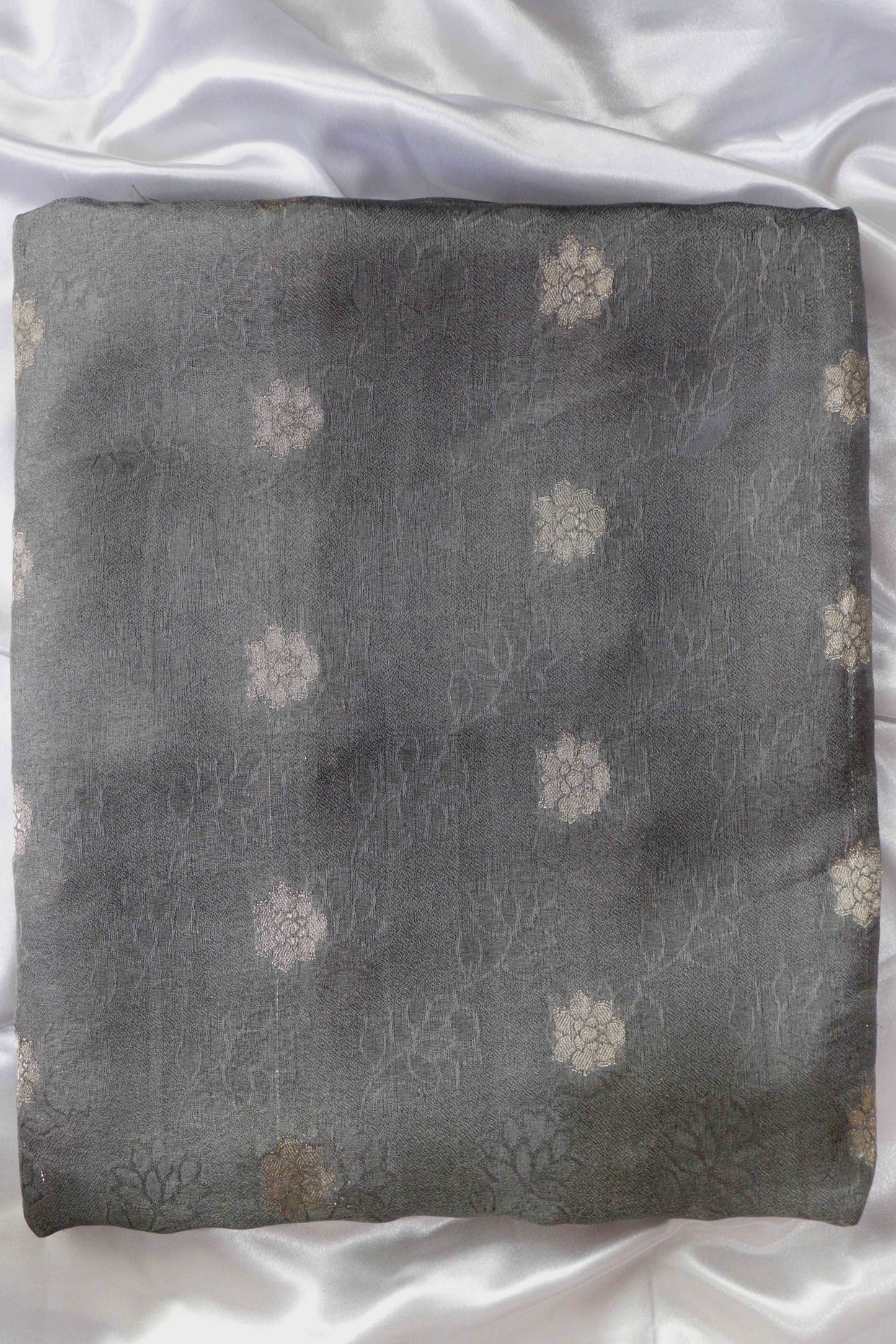 Grey Designer Silk Saree – Double Border with Pichwai Print