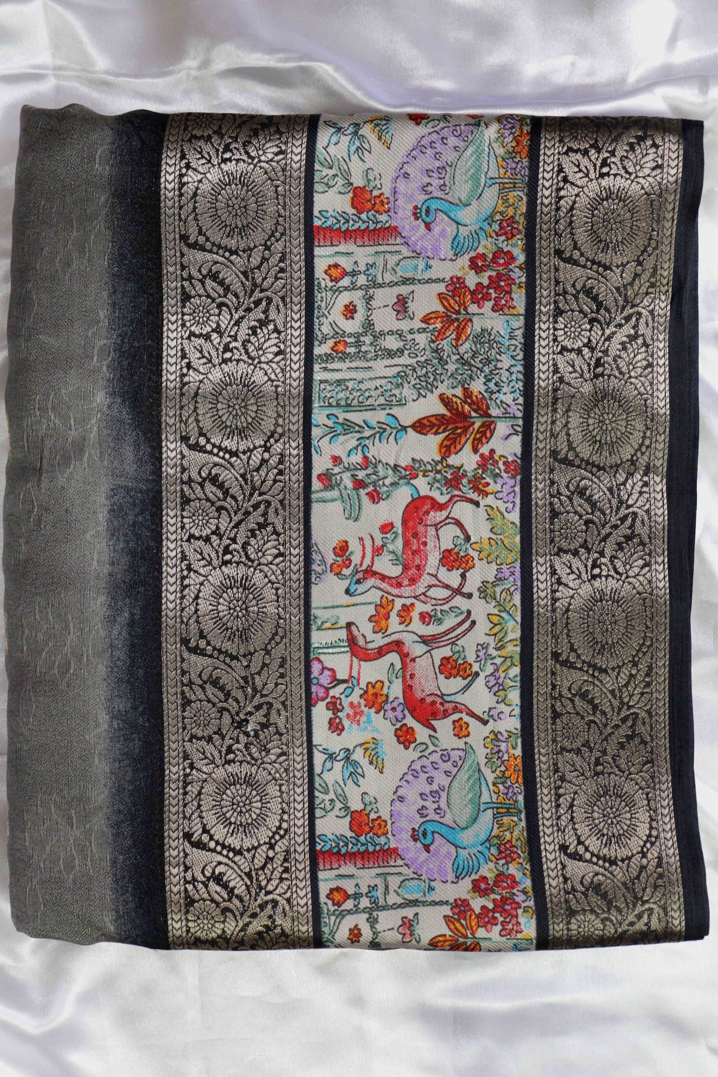 Grey Designer Silk Saree – Double Border with Pichwai Print