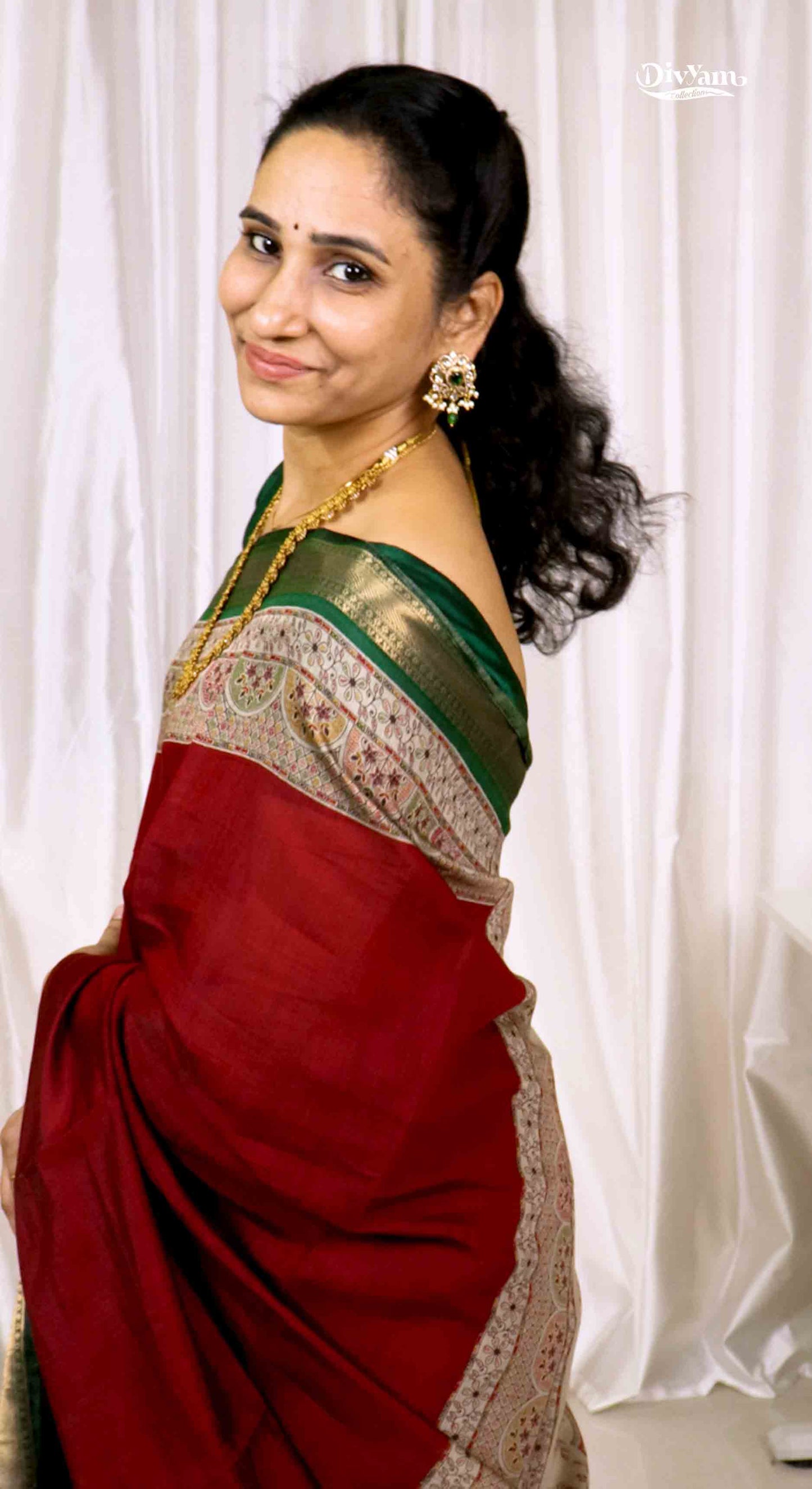 DC169 | Maheshwari Cotton Saree with Designer Border & Pallu | Contrast Blouse