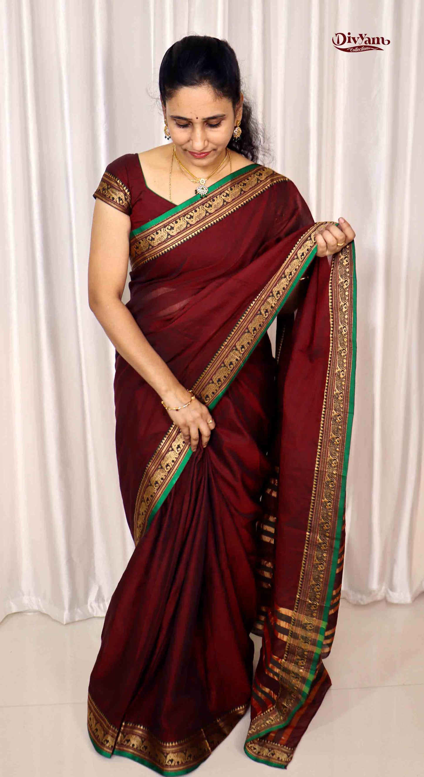 DC231 | Narayanpet Cotton Border Saree with Bottle Green Elephant Zari Border