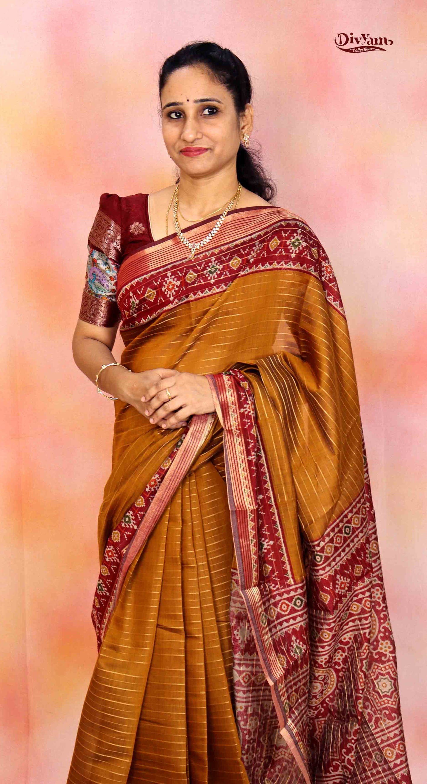 DC228 | Mangalagiri Silk Saree with Zari Lines & Ikat Patola Border