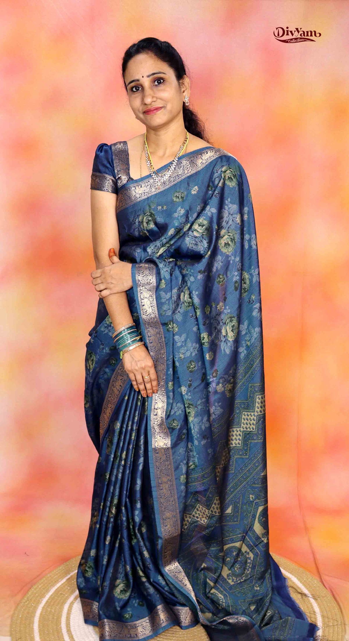 DC273 | Maheshwari Silk Saree with Floral Print & Rich Pichwai Jari Border