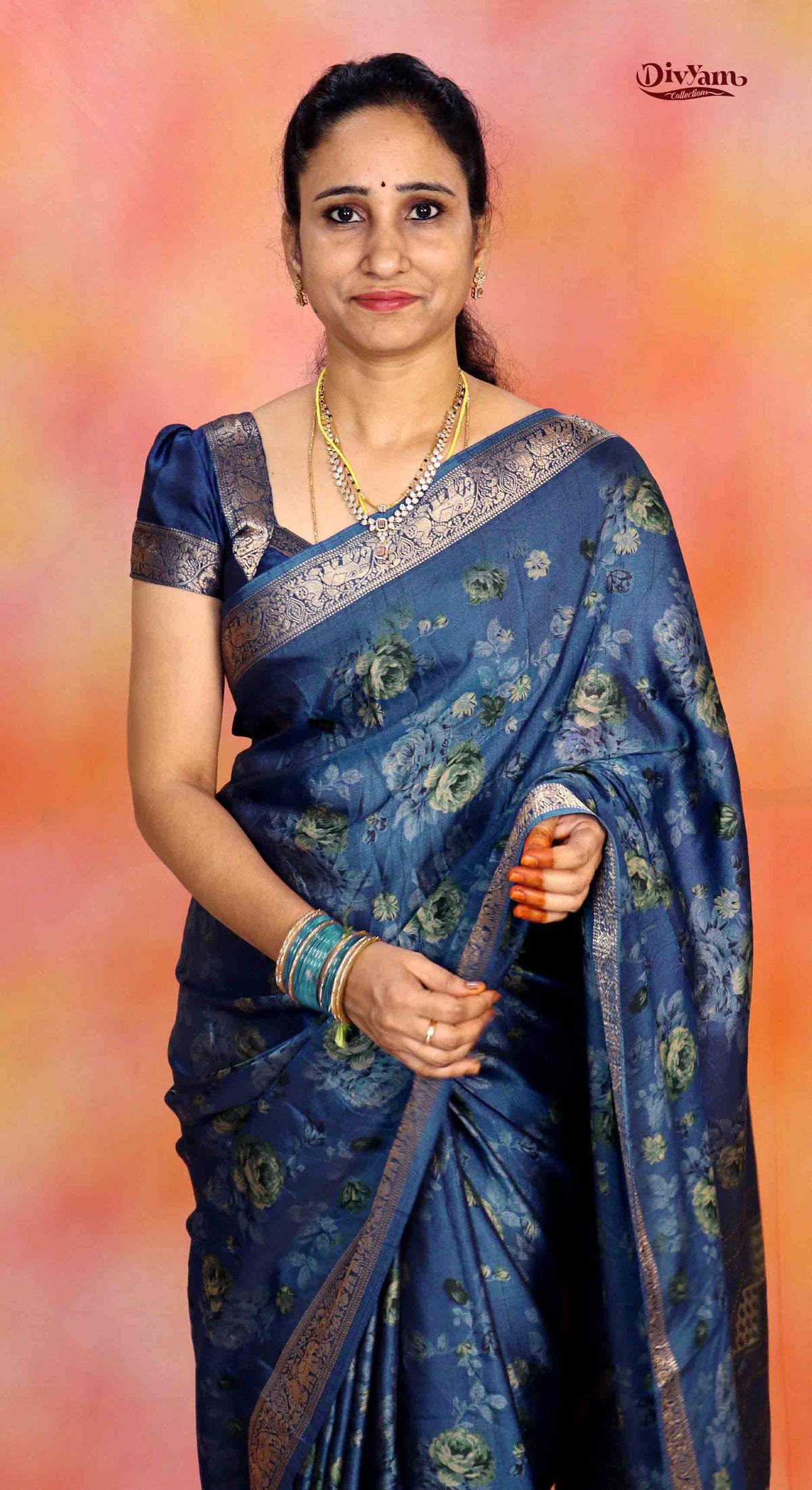 DC273 | Maheshwari Silk Saree with Floral Print & Rich Pichwai Jari Border