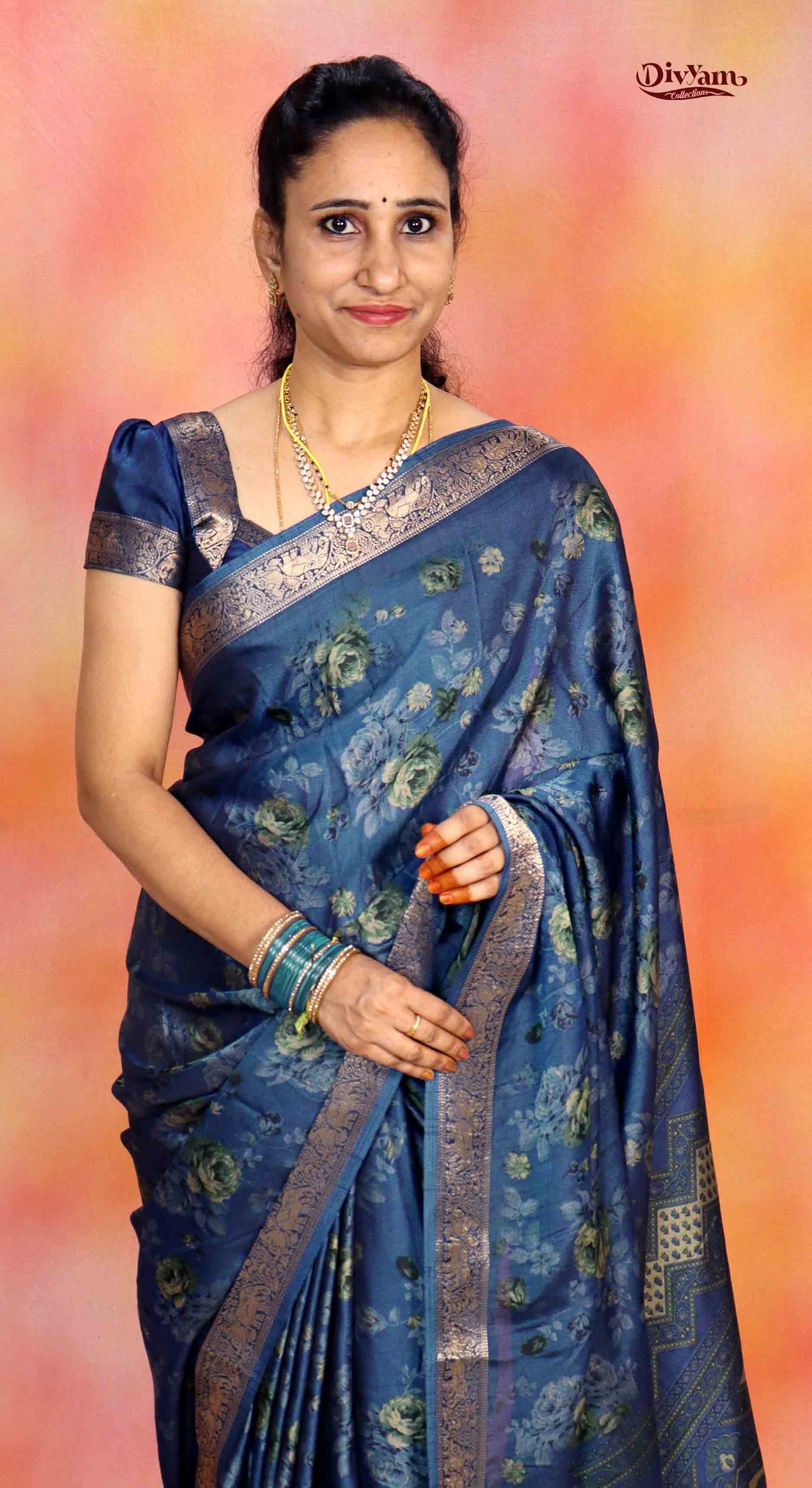 DC273 | Maheshwari Silk Saree with Floral Print & Rich Pichwai Jari Border