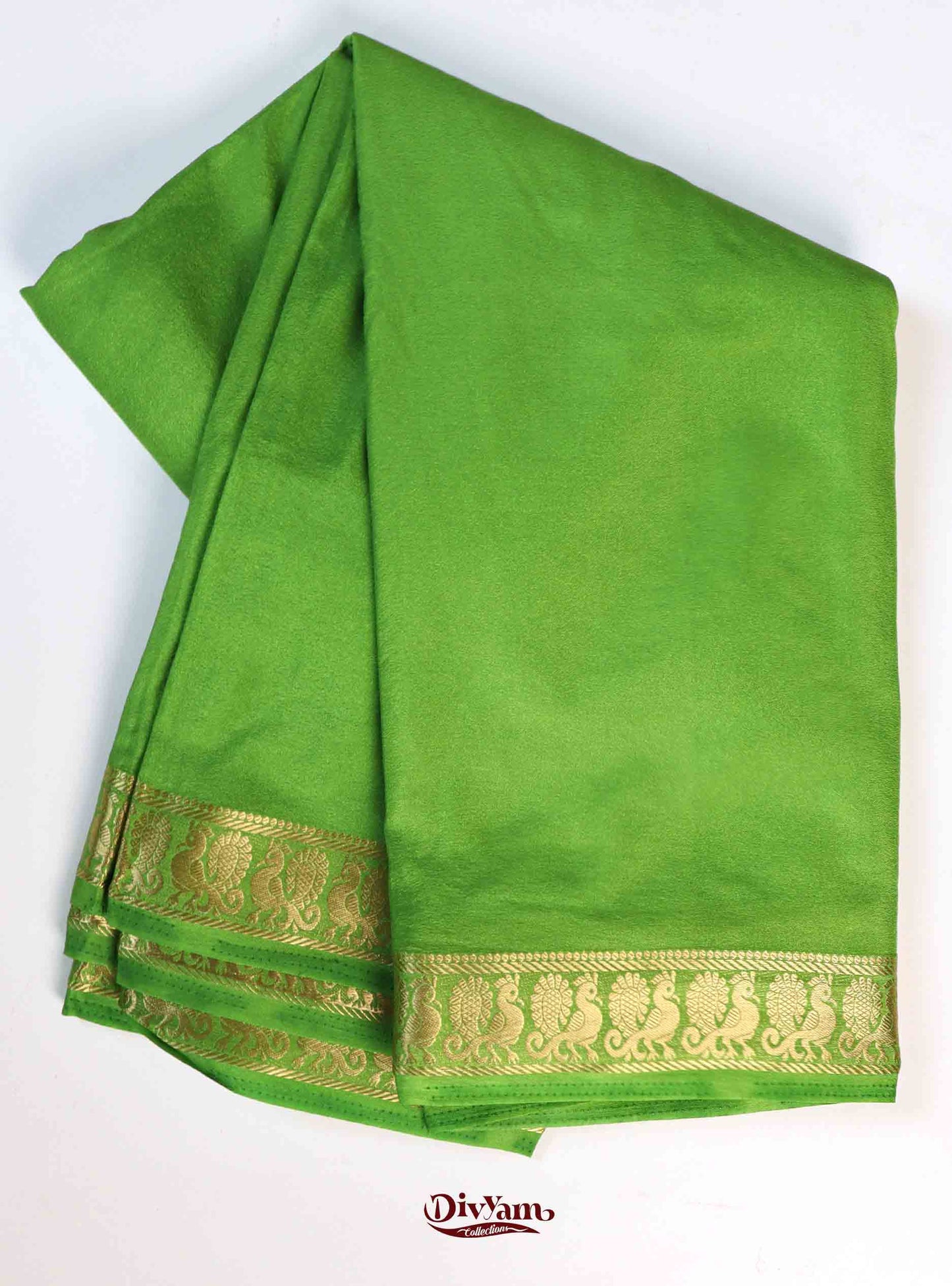 DC194 | Mysore Crepe Silk Saree with Rich Jari Border & Woven Pallu