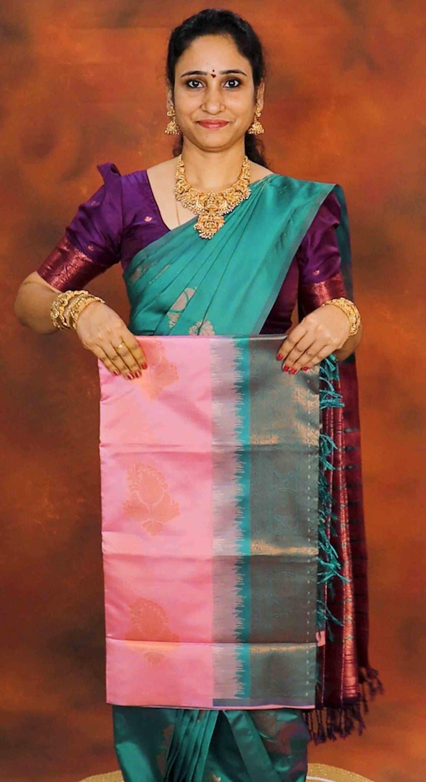 DC267 | Borderless Semi Kanchi Soft Silk Saree with Zari Floral Buttis