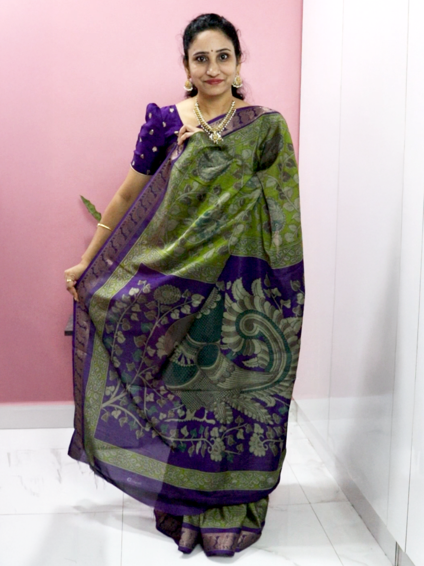 Maheshwari Silk Saree with Narayana Pattu Border – Mehendi Green with Purple Border