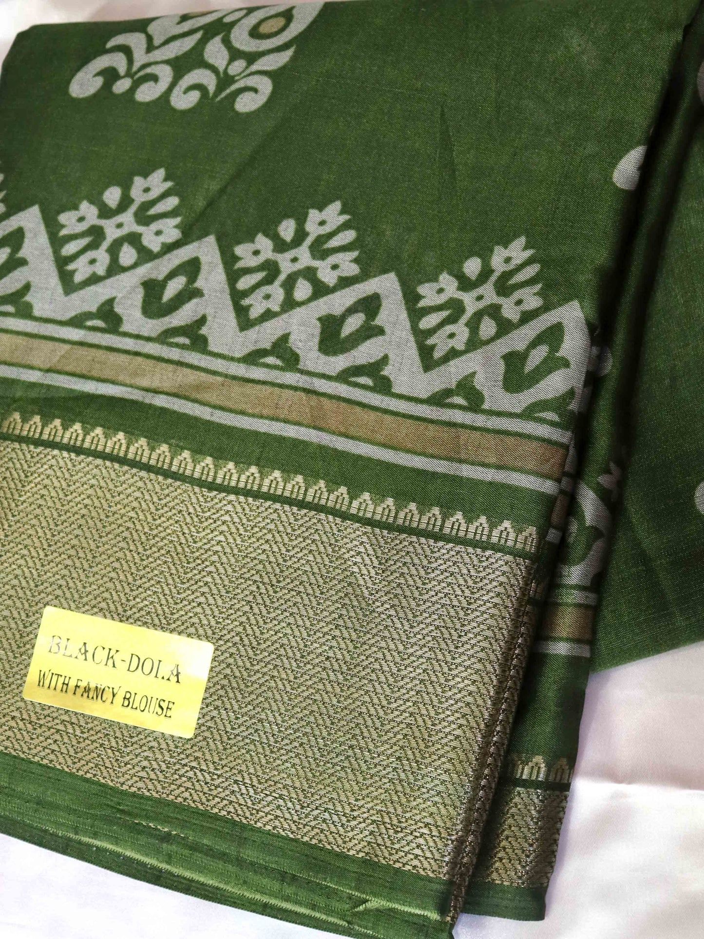Green Colour Dola Silk Saree with Fancy Blouse