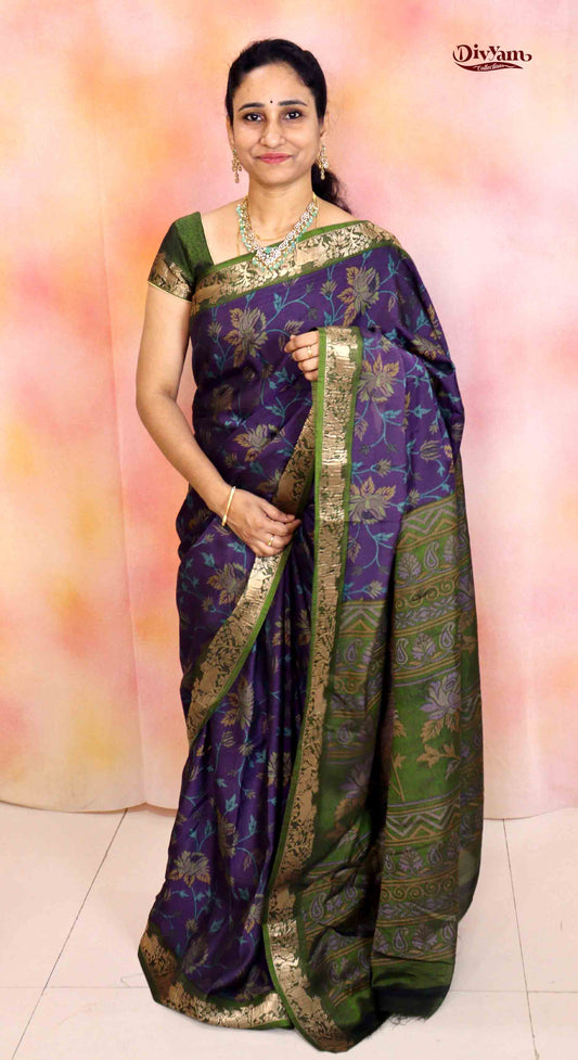 DC196 | Maheshwari Silk Floral Print Saree with Pichwai Jari Border