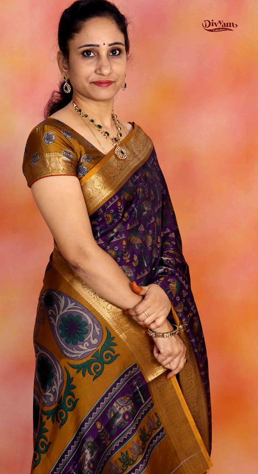 DC277 | Maheshwari Silk Saree with Kalamkari Animal Print & Rich Jari Border