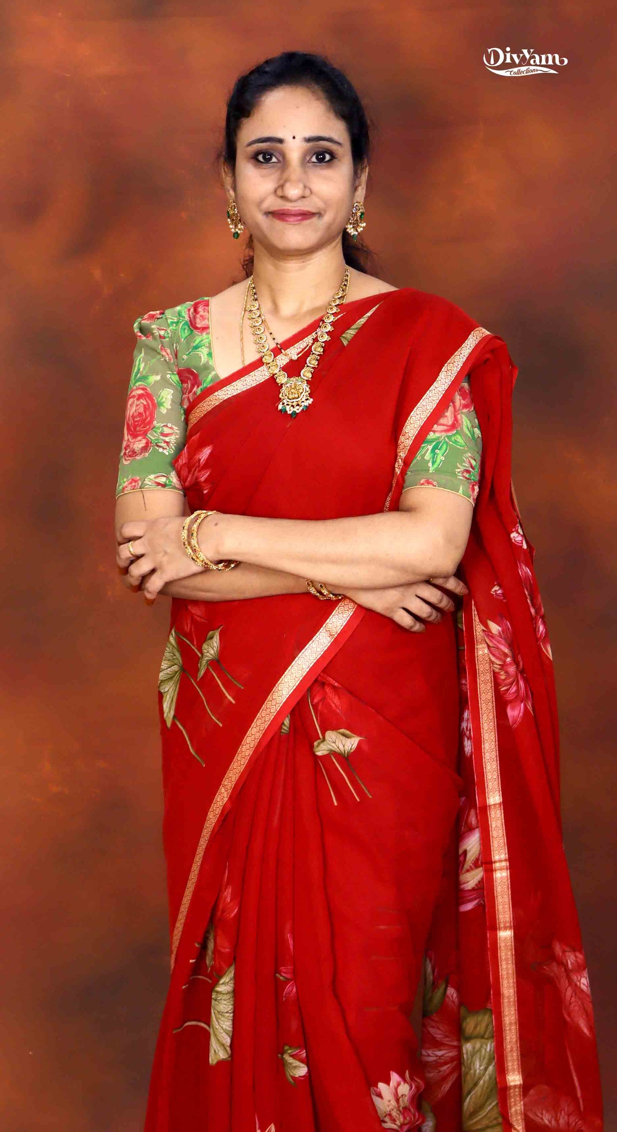 DC281 | Lotus Design Georgette Saree with Contrast Blouse