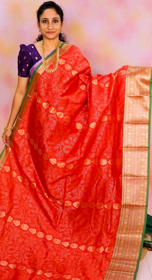 DC262 | Kanjivaram Semi Soft Pattu Saree with Contrast Blouse