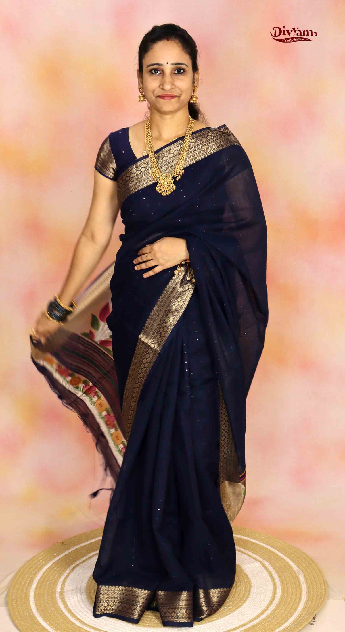 DC325 | Linen Jamdani Saree with Meenakari Paithani-Inspired Design