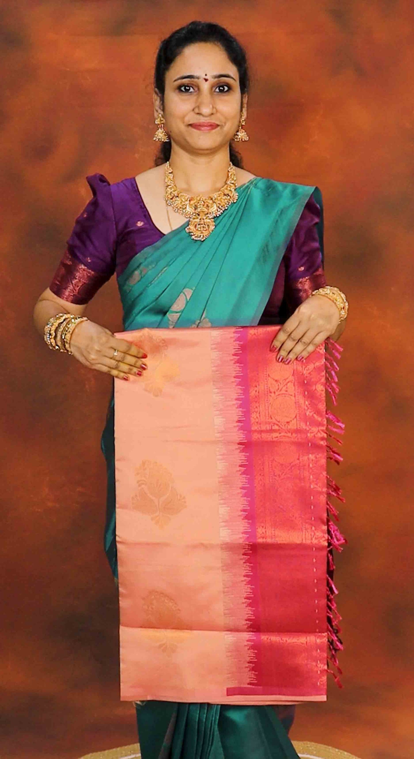 DC267 | Borderless Semi Kanchi Soft Silk Saree with Zari Floral Buttis
