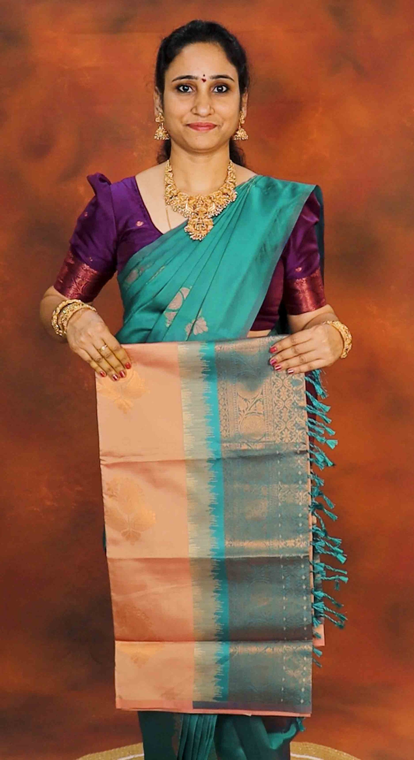 DC267 | Borderless Semi Kanchi Soft Silk Saree with Zari Floral Buttis