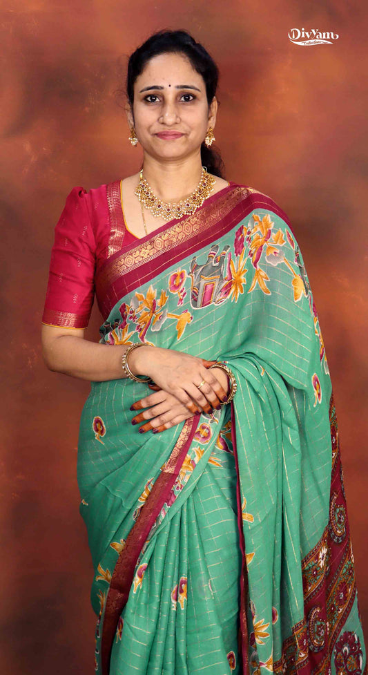 DC252 | Premium Crepe Saree with Zari Checks & Grand Zari Border