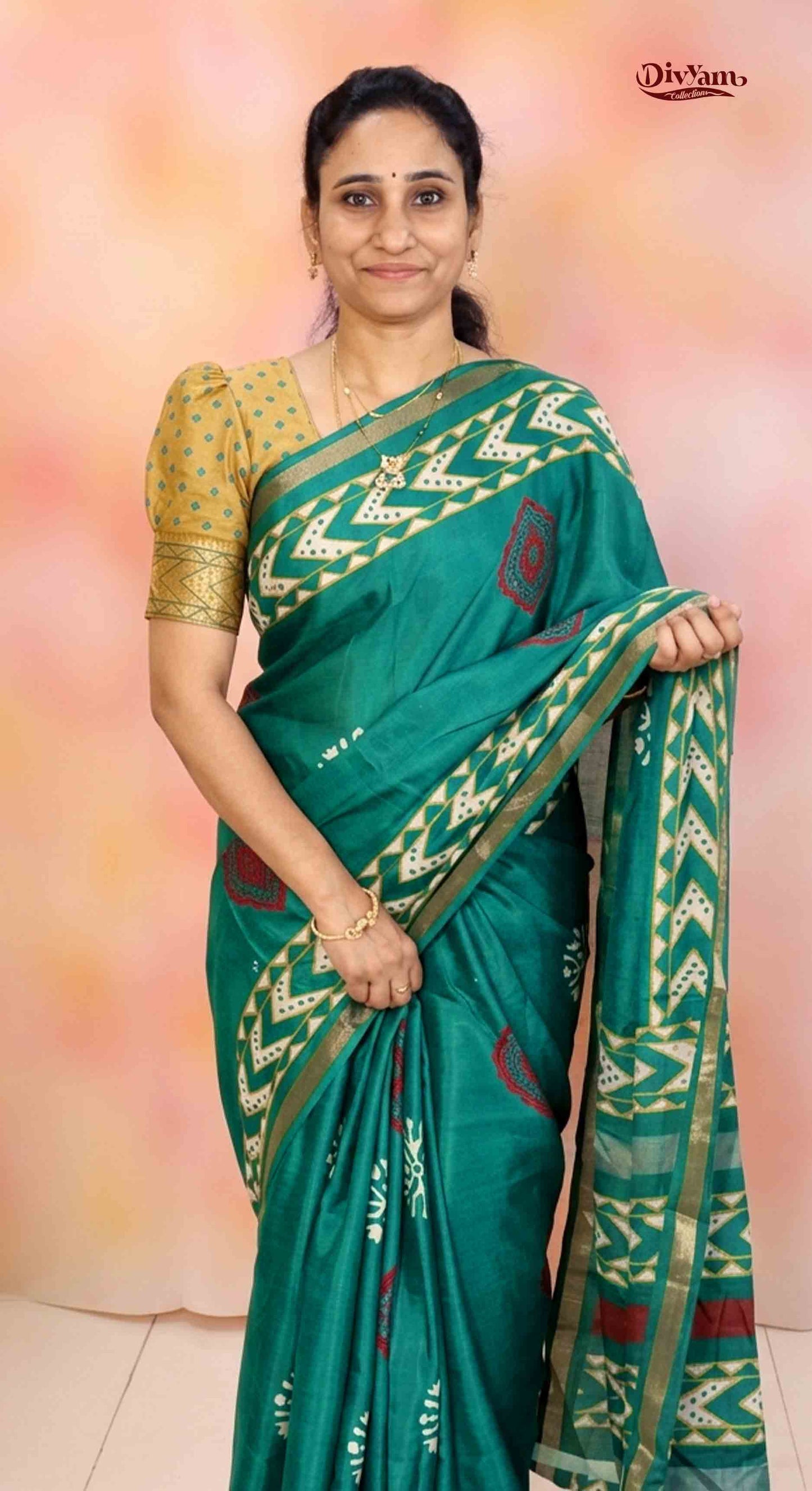 DC190 | Cotton Silk Blend Shibori Style Saree with Bandini Print Blouse