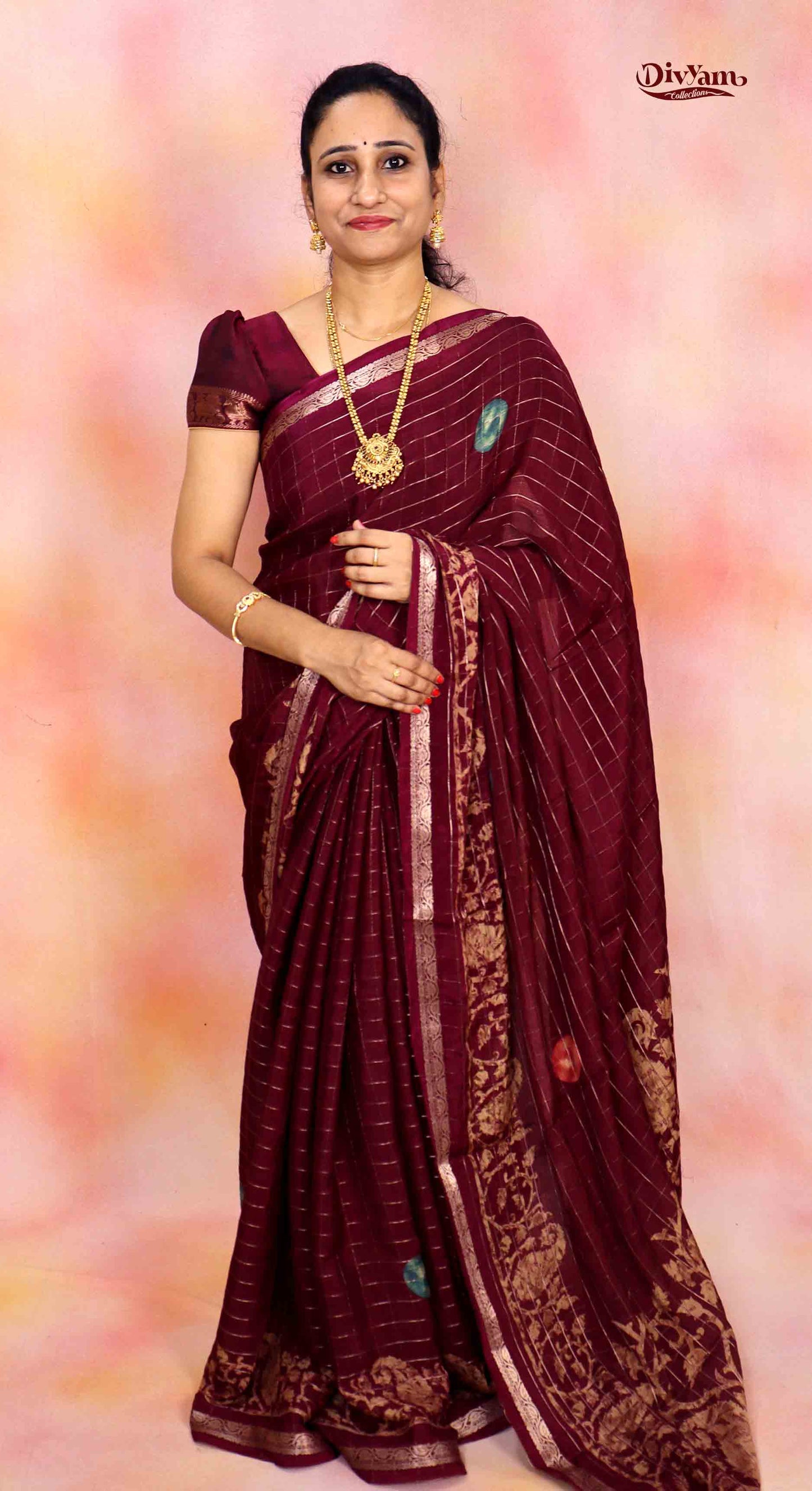 DC225 | Premium Chinon Crêpe Saree with Jari Checks & Floral Accents