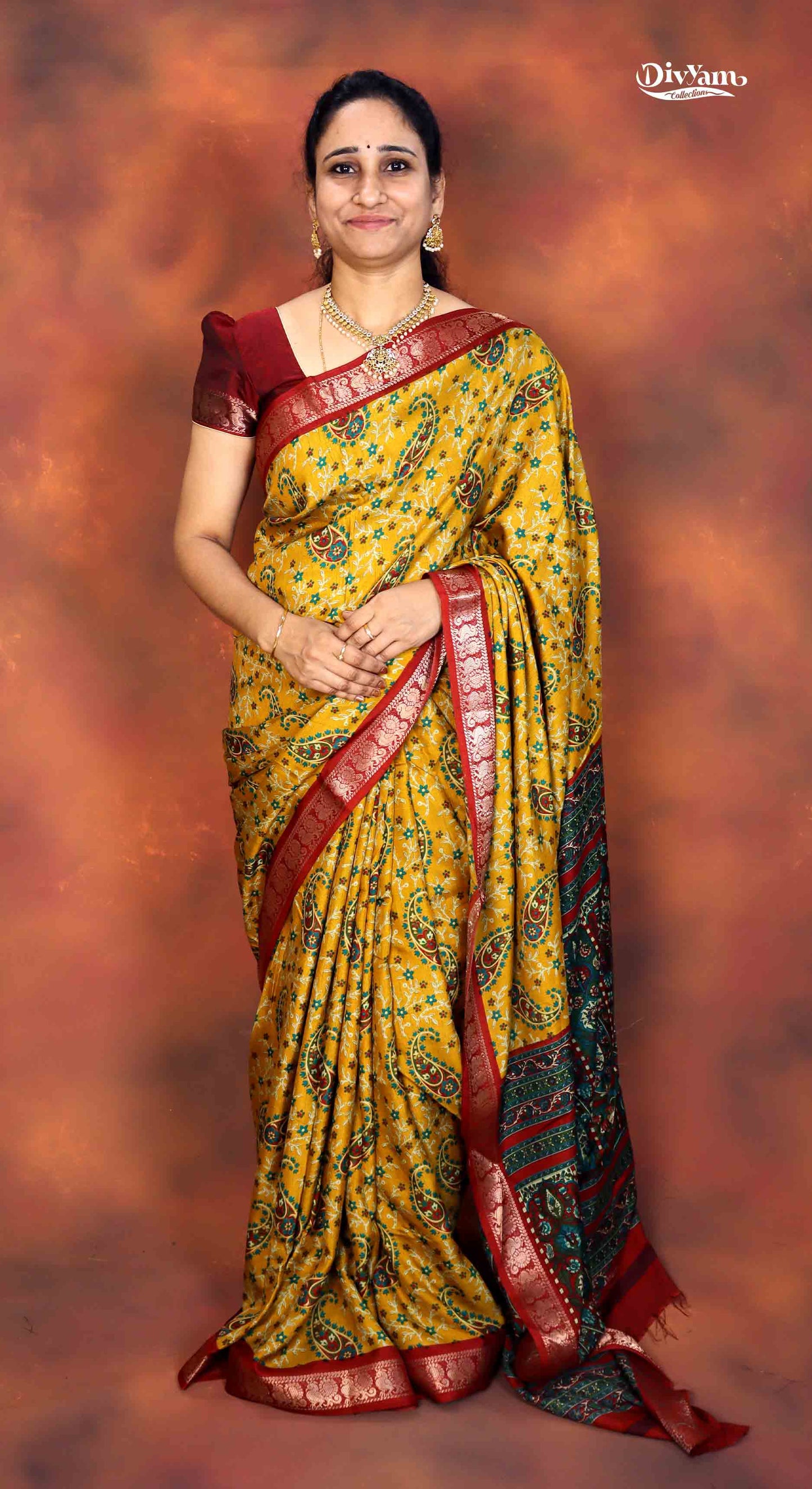 DC216 | Mango Design Saree with Narayanpet Border & Contrast Blouse