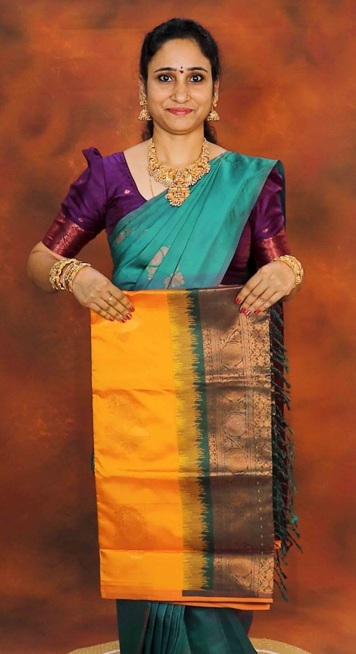 DC267 | Borderless Semi Kanchi Soft Silk Saree with Zari Floral Buttis