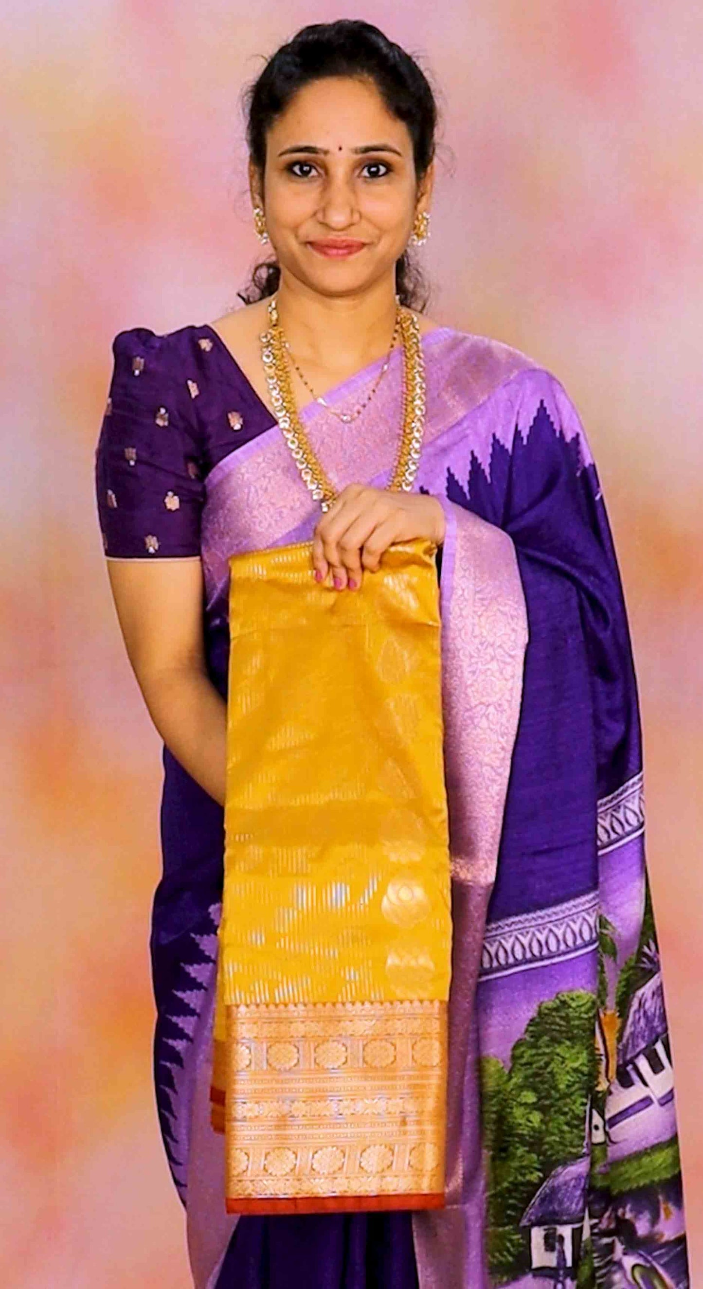 DC262 | Kanjivaram Semi Soft Pattu Saree with Contrast Blouse